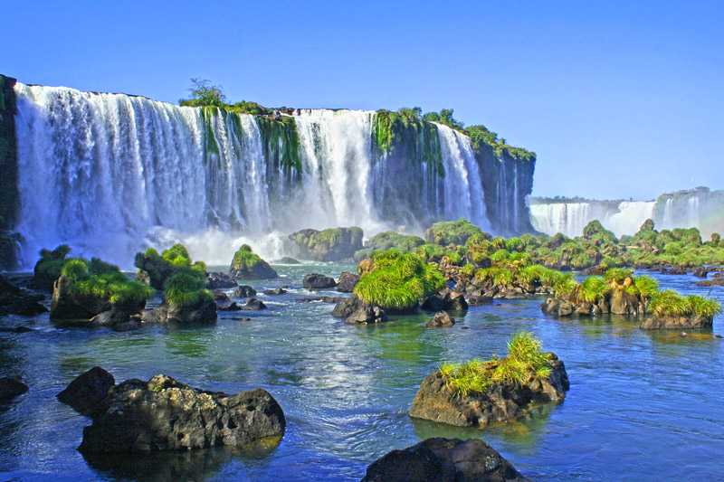 iguazu-falls-the-waterfall-has-a-maximum-height-of-82-m-269-ft