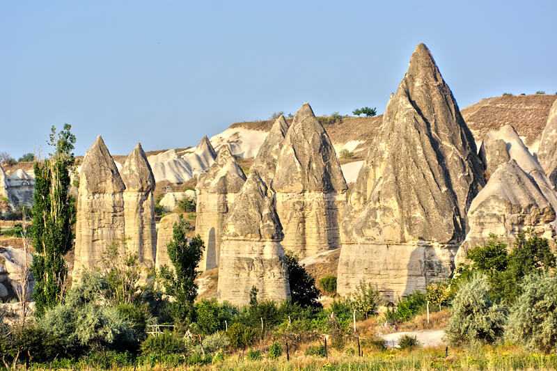 fairy-chimneys-in-cappadocia-in-geology-this-type-of-rock-formations-is-called-quothoodooquot