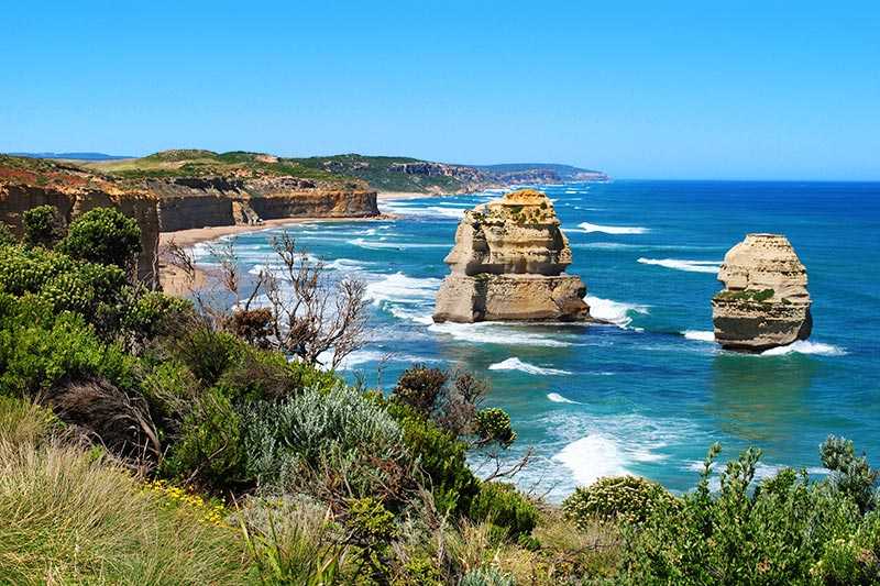 twelve-apostles-the-stacks-erode-every-year-at-a-rate-of-about-2-cm-078-in