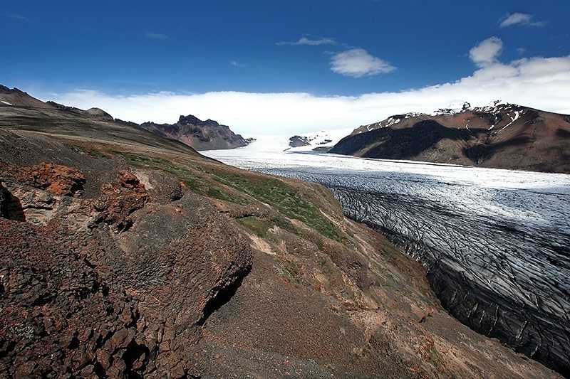 vatnajokull-vatnajokull-glacier-is-part-of-skaftafell-national-park-a-former-national-park-which-is