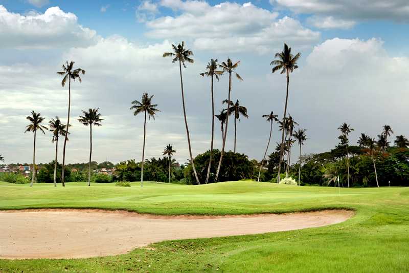 bali-golf-courses-can-be-found-along-the-island_0